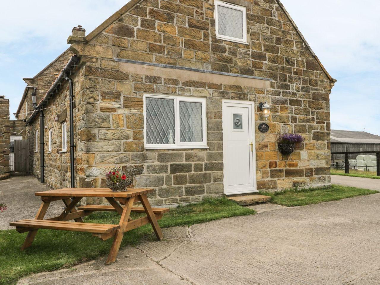 Foxhunter Cottage ウィットビー エクステリア 写真